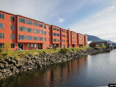 2729 Tongass Ave APT 104