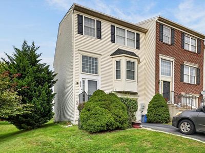 429 S Oak St #89