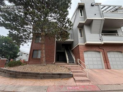 3612 Iguana Dr