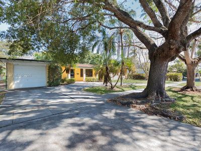 3721 SW 58th Ave