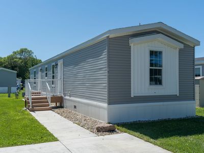 107 Kingsway Dr