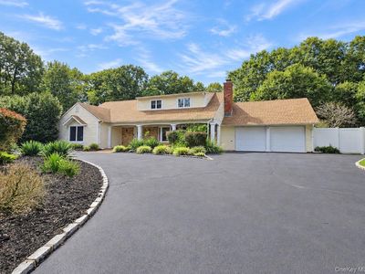 Property at 14 Seabrook Lane, Stony Brook, NY