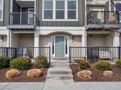 1285 W Winchester St UNIT 2