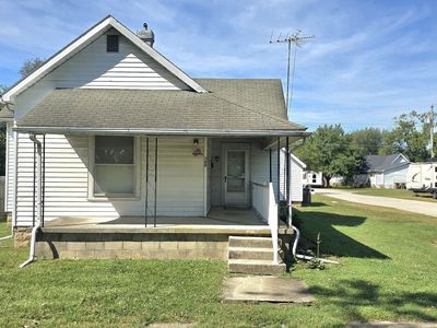 102 Jones St
