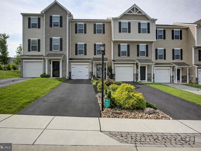 Property at 82 Ayrshire Dr, Hanover, PA