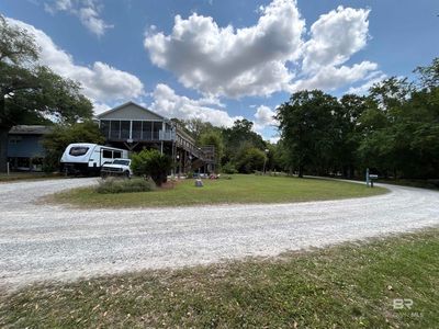 9624 Bay Rd N