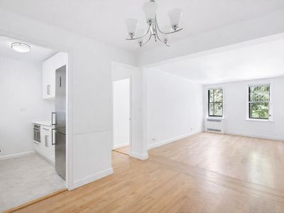 350 E 54th St APT 2H