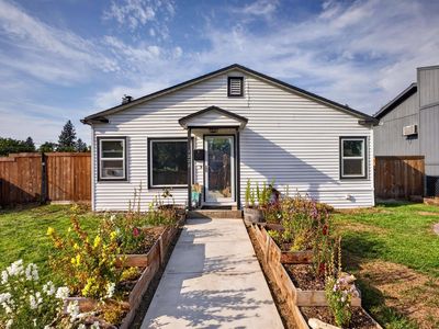 1228 W Central Ave