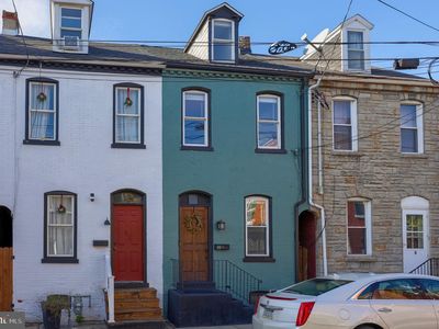 Property at 10 Locust St, Lancaster, PA