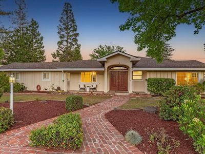 20096 Chateau Dr