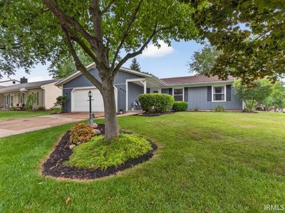 6435 Londonderry Ln