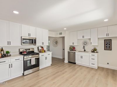 3429 W Sweetwater Ave