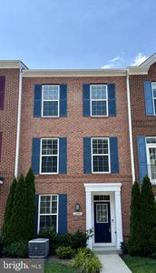 22885 Eileen Sq