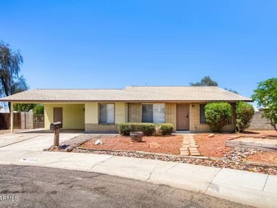 1946 W KERRY Lane