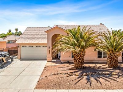 1894 E Emerald Lake Dr