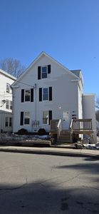274 Pleasant St