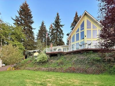 103 Lakeside Drive