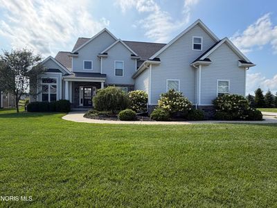 Property at 5565 Waterbrook Ct, Sylvania, OH