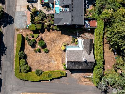 10523 Exeter Avenue NE