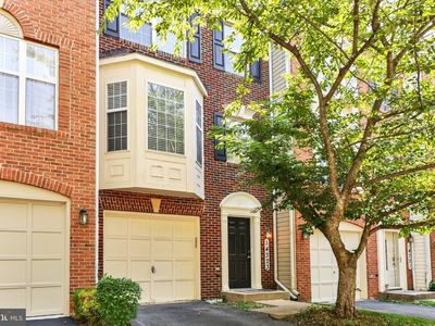 14323 Gate Dancer Ln
