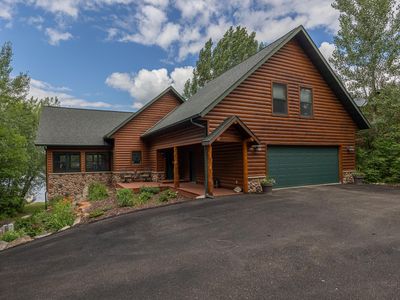 2392 Fahrenholz Rd NE