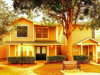 12264 Shady Spring Way #104