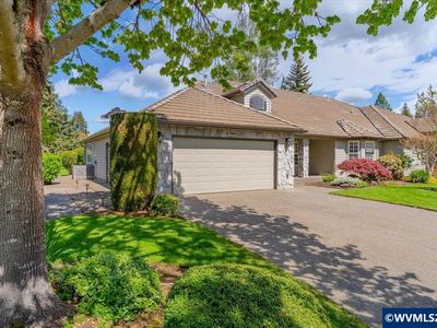 6366 Castle Pines Cir N