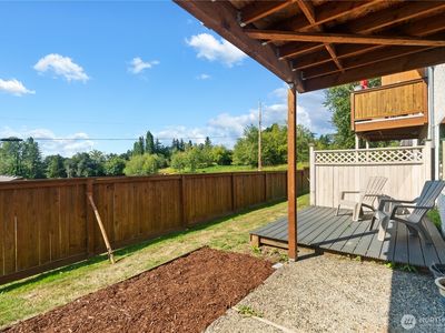 5807 Hendrickson #106