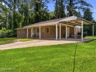 1329 Dan St