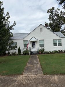 Property at 105 Hooper Dr, Selma, AL