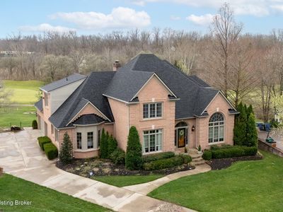 1402 Whisperwood Trce