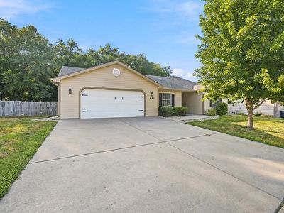 405 Stone Grove Dr