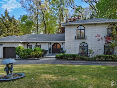 902 Joan Ct