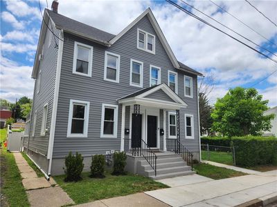 21 W Goepp St