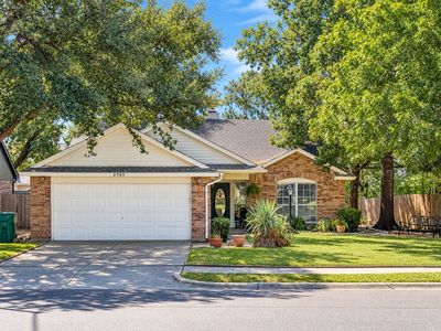 2705 Thunderbird Dr