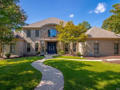 20 Latour Ln
