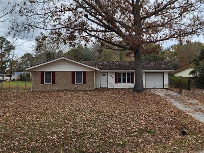 Property at 135 Tall Spruce Dr, Moncks Corner, SC
