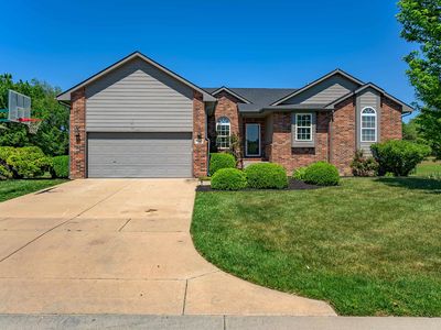 830 N Bracken Cir