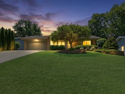2313 Carriage Ln