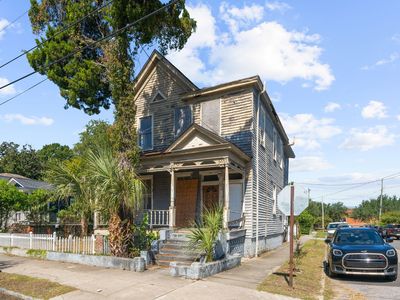 10 Francis St