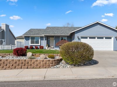 1925 Bluegrass Avenue