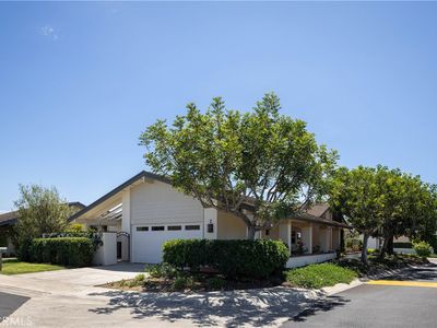 2 Shoal Dr