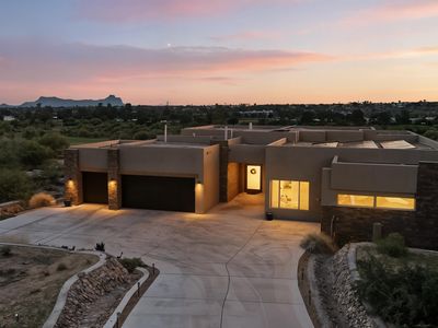 2140 W Sonoran Hill Ct