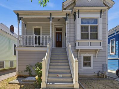 68 Pierce Ave