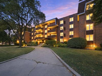 120 S Spruce Ave APT 307