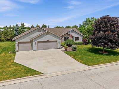 1210 Foxglove LANE