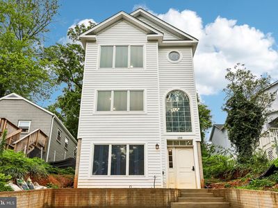 Property at 159 Haiti St, Warrenton, VA