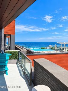 365 Ocean Boulevard #204