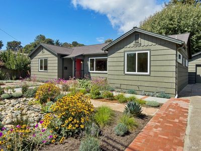 114 Lomita Drive