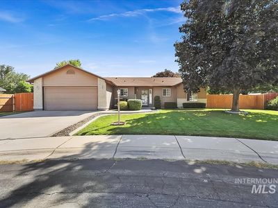 2866 N Penny Royal Pl